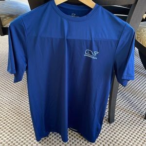 Vineyard Vines boys performance T